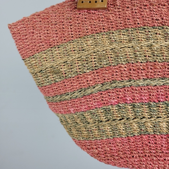Vintage Straw Woven Bag in Pink‎ with Yellow Green Stripes - Picture 7 of 12